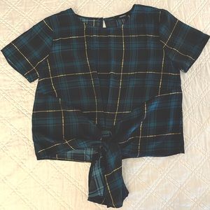 Forever21 Plaid Loose Fitting Tied Semi-Crop Top